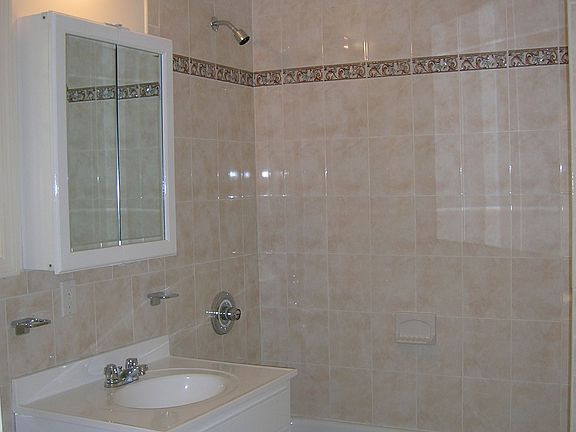      2 Beautiful Baths