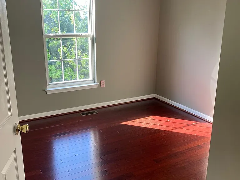 21733 Tottenham Hale Ct — Photo 8