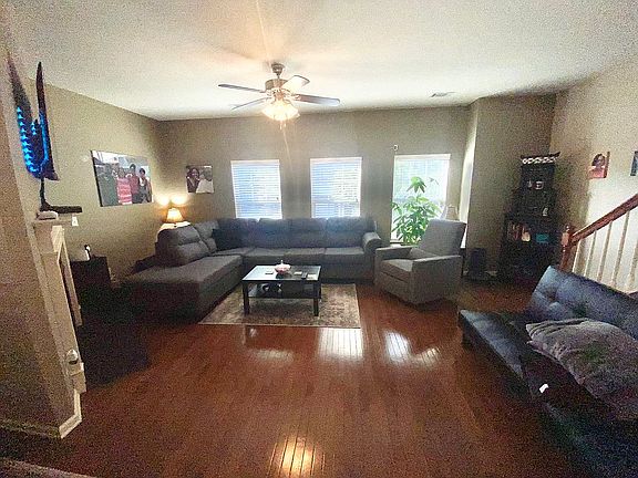 2nd image of 14143 Winford Ln