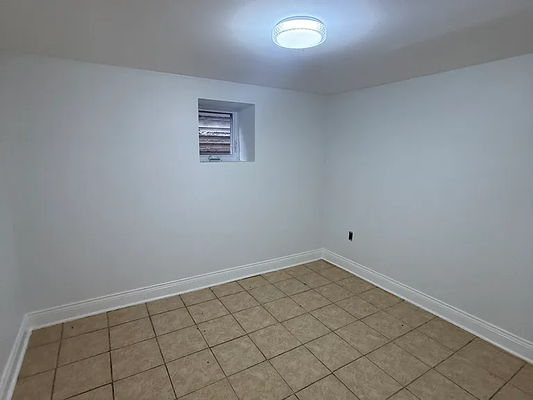 1056 N Parkside Ave #G — Photo 8