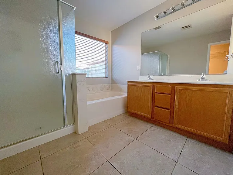 15 Harbor Pines Ct — Photo 10
