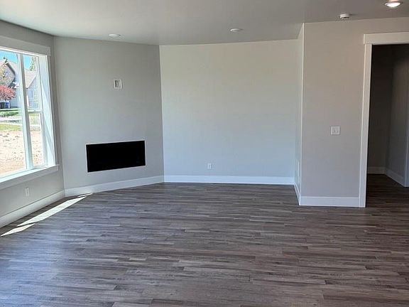 4th image of 626 Ivy Ridge Ln