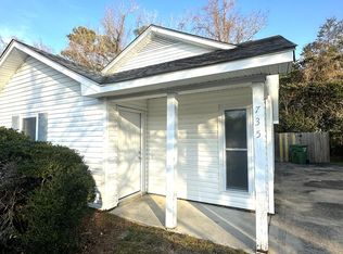 735 Varsity Dr, Wilmington, NC 28403