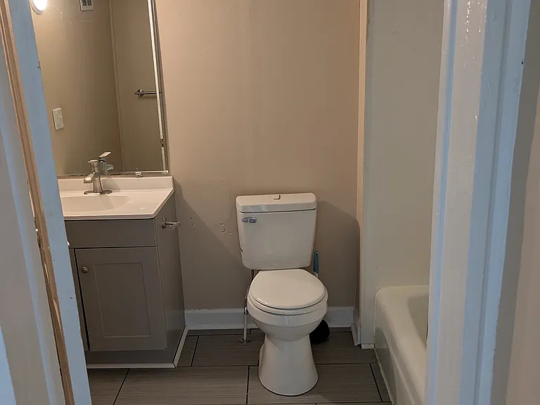 371 W Water St #A — Photo 11