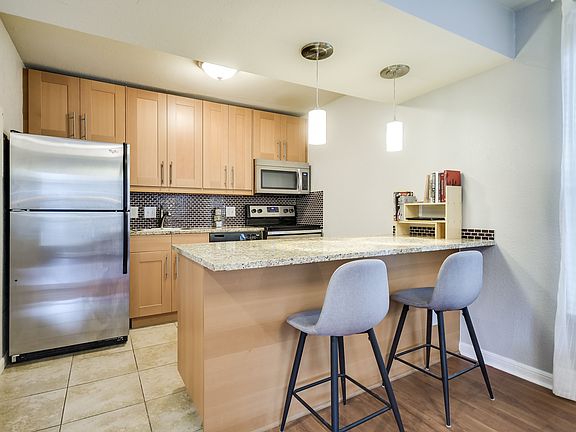 4th image of 7685 Northcross Dr Unit 729