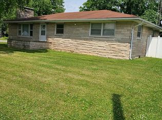 104 N Missouri St, Toledo, IL 62468
