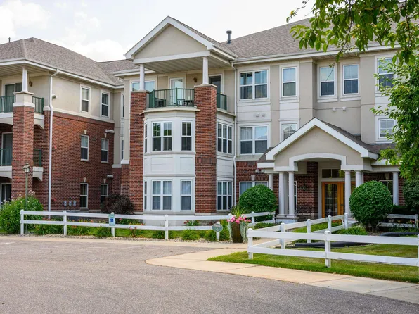 8530 Greenway Blvd Unit 307, Middleton, WI 53562