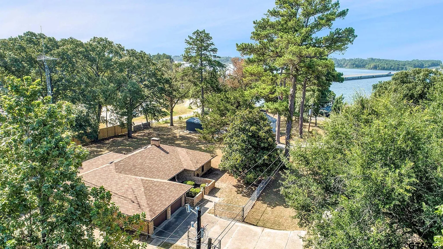 8133 Highsaw Trl photo 1