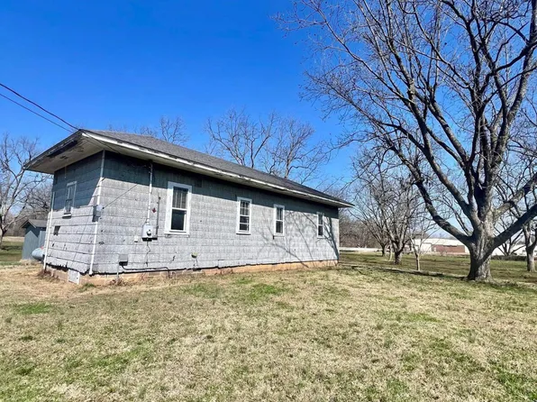 235 Thompson & Lattus Ln, Union City, TN 38261