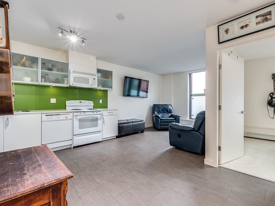 1st image of 66 Cordova St W #608