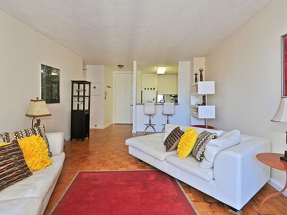 4th image of 22-26 W 15th St APT 12D