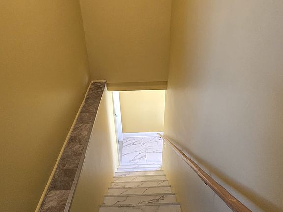 5th image of 106 Madison Ave #1