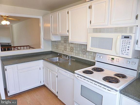 4th image of 6203 Little Valley Way