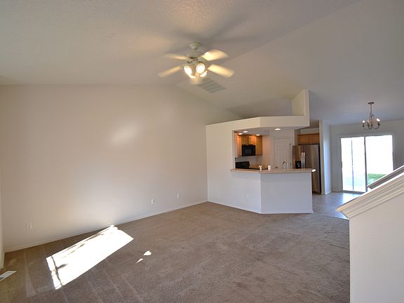 5th image of 2707 Colfax Dr