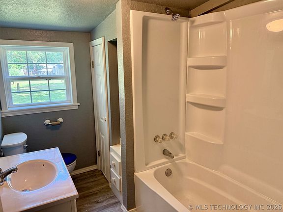 5th image of 428 N Gunter St