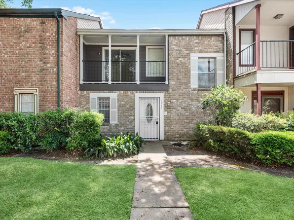 7945 Ellinger Ln, Houston, TX 77040