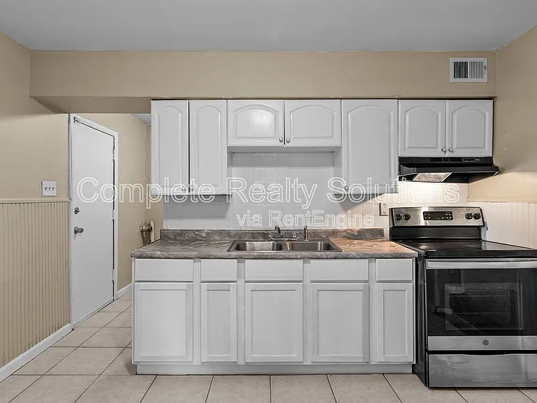 1132 Redman Blvd — Photo 13