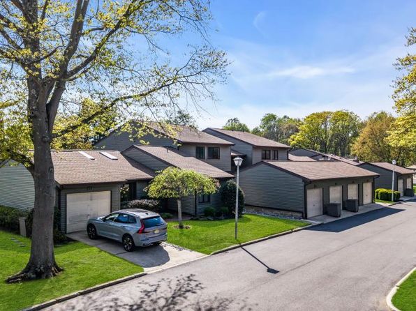 15B Andover Ct