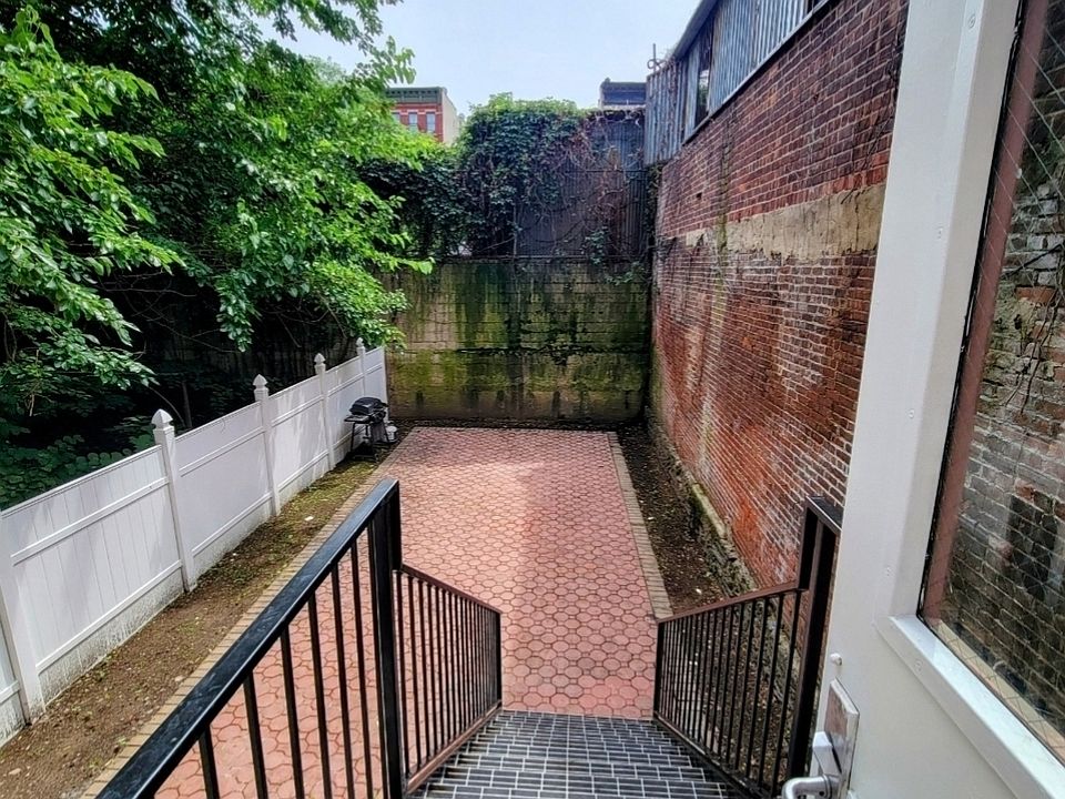 1st image of 406 E 120th St APT 1