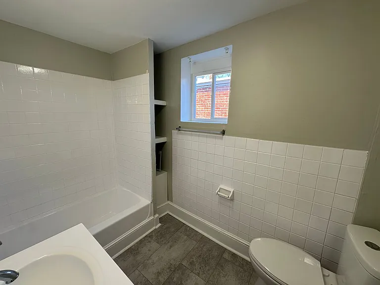 137 Stevens Ave — Photo 13