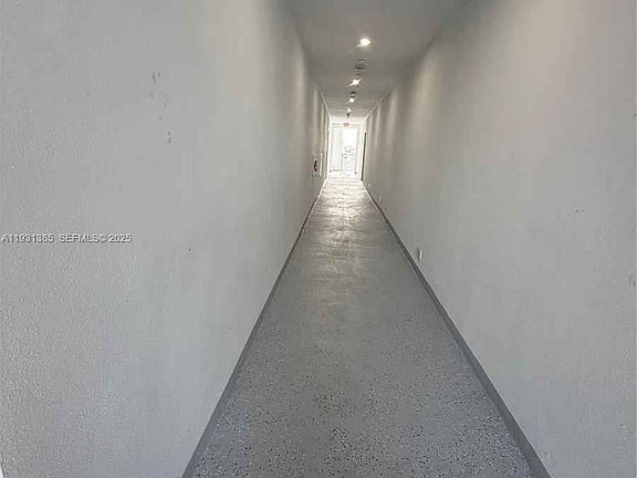 5th image of 1091 E 17th St #402