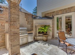 10 Heathcote Ct, Spring, TX 77380