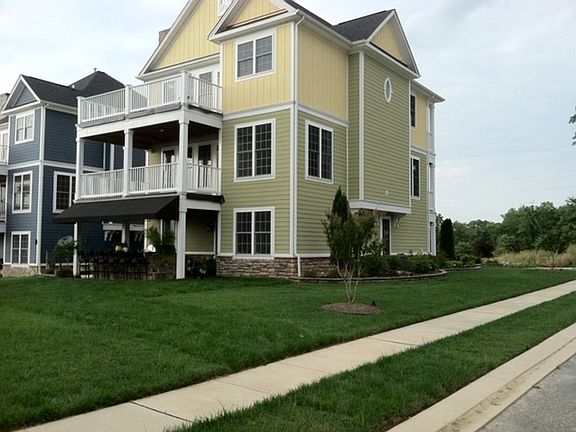 4th image of 308 Marina Ave