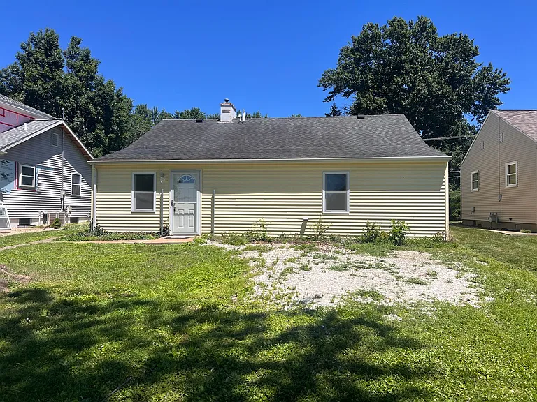 1522 Adams St — Photo 11