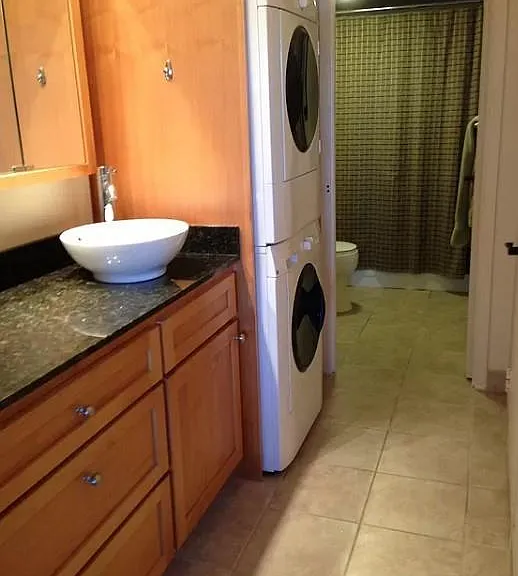 550 E 12th Ave #1008 — Photo 12
