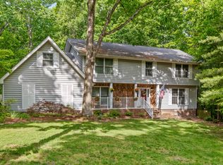 64 Whispering Pines Dr, Signal Mountain, TN 37377