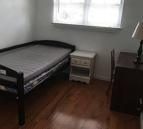 5th image of 1529 Saratoga Pl