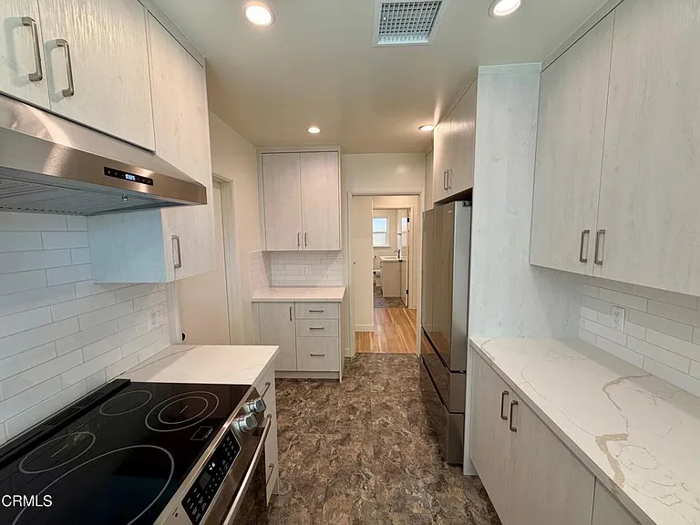 131 Poinsettia Ave — Photo 7
