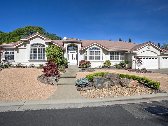 4th image of 15273 De La Cruz Dr