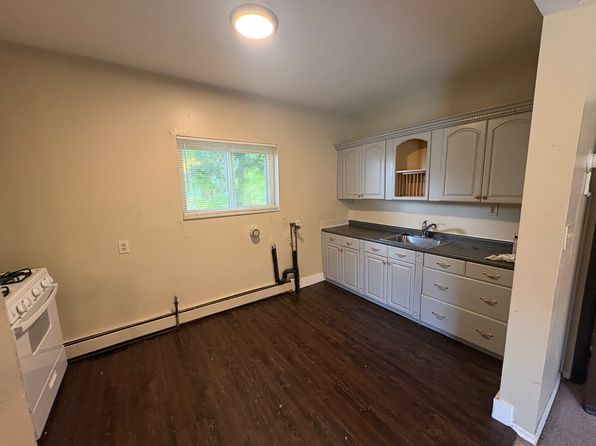 503 Mountain Ave APT 2