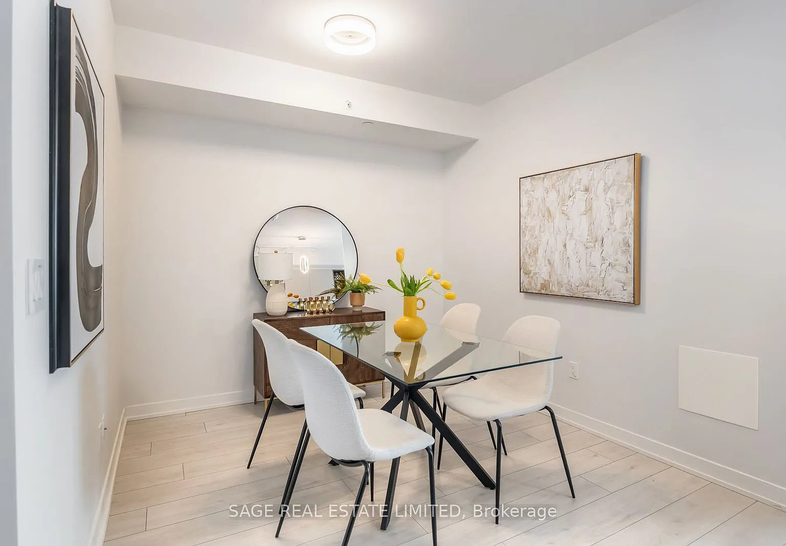 31 Tippett Rd — Photo 4
