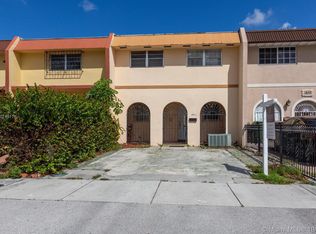 1911 W 72nd St, Hialeah, FL 33014