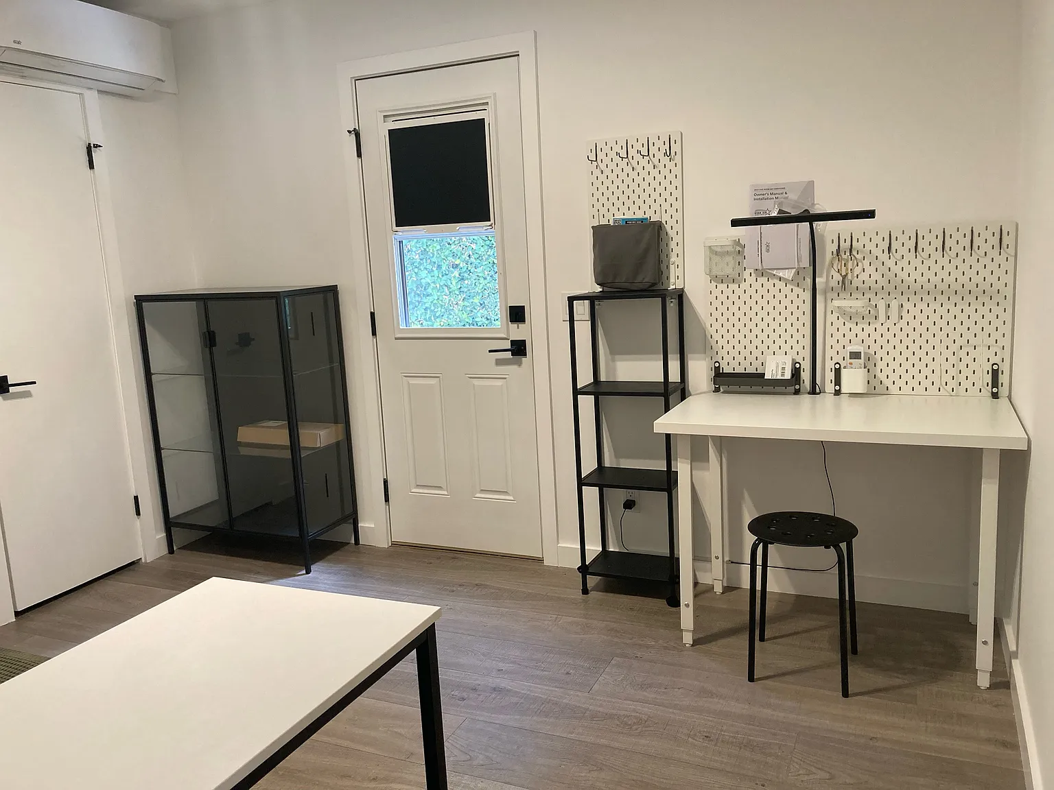 Studio, 350 sqft, $1,350 — Photo 2