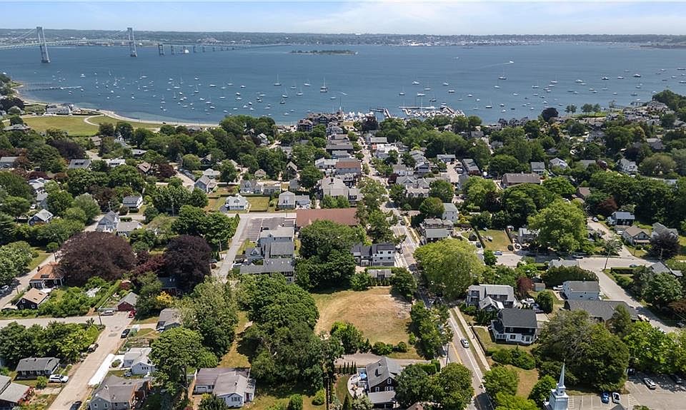 1st image of 78 Narragansett Ave