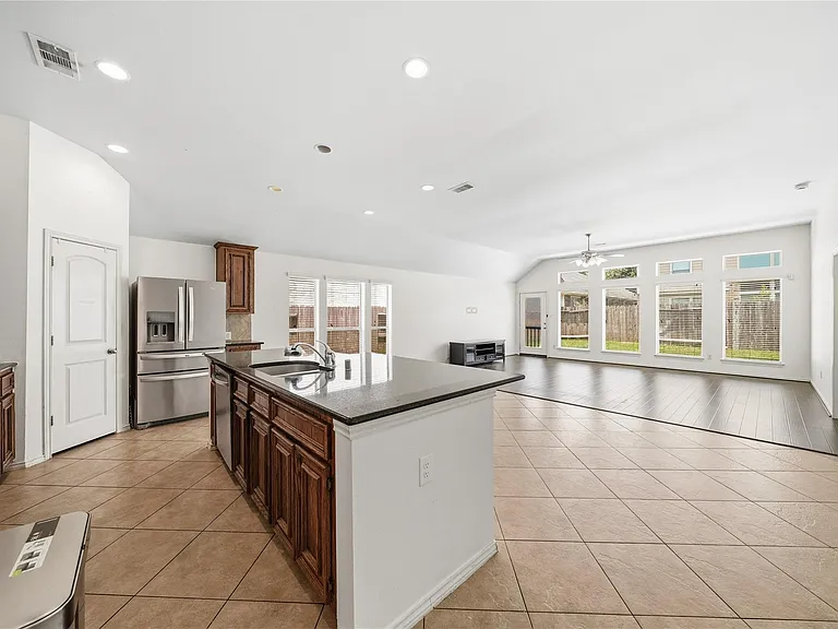 3802 Windmill Links Dr — Photo 10