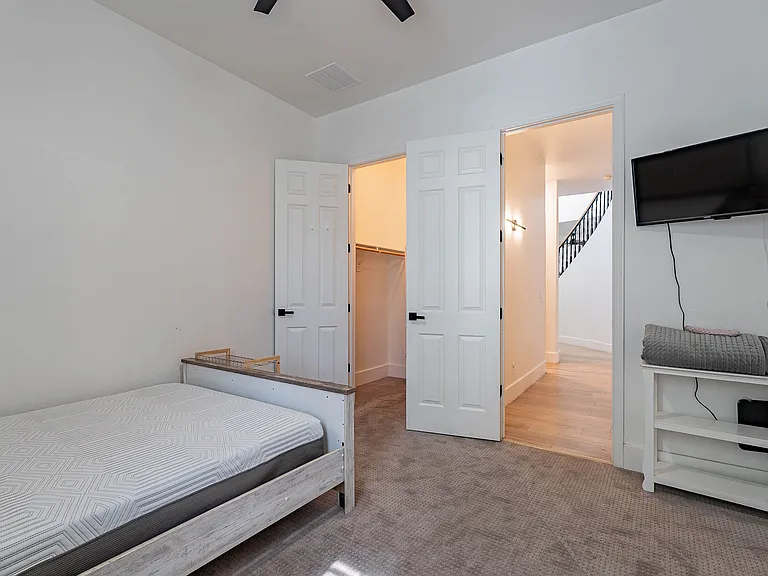 2956 S Birch Ct — Photo 37