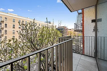 Rented by Living New York