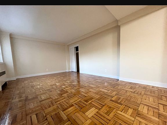 3rd image of 16605 Highland Ave APT 2K