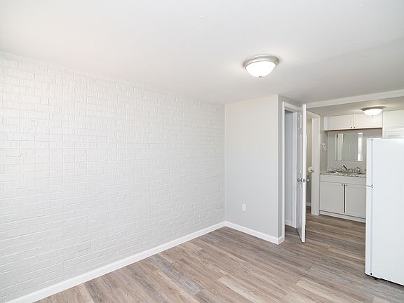 2nd image of 1518 E McCarty St #15