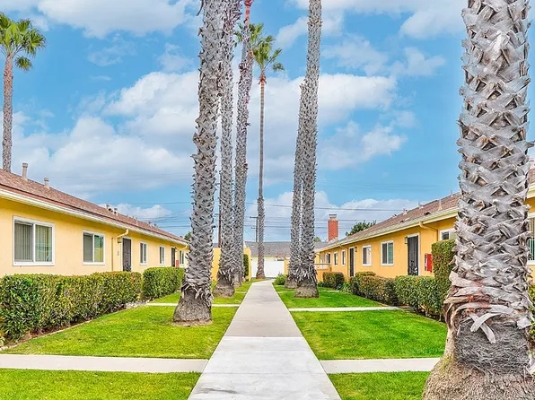 Ocean Park, 8200 Warner Ave #17041-41D, Huntington Beach, CA 92647