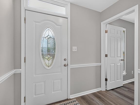 5th image of 3905 Sundart Dr