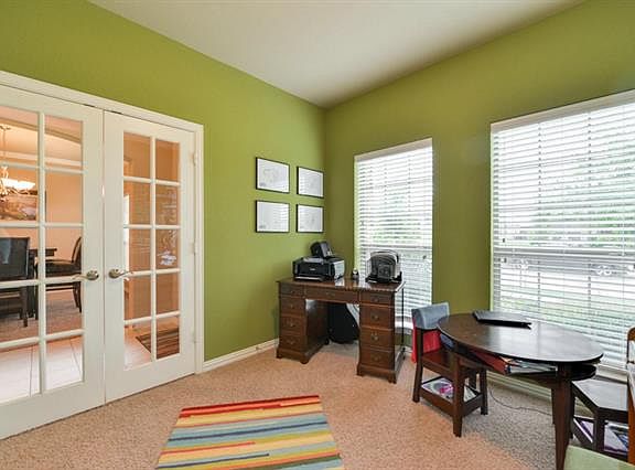 5th image of 113 Brook Hollow Ln