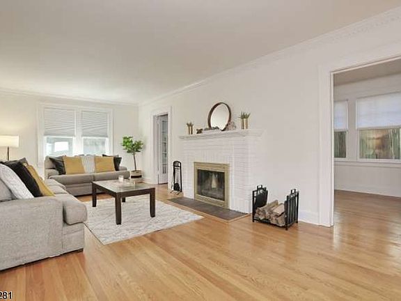 2nd image of 530 Rock Rd