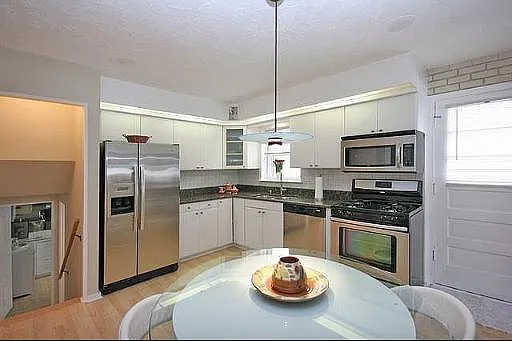 237 Sunset Dr — Photo 6