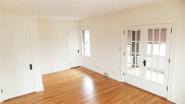2nd image of 1621 10th Ave