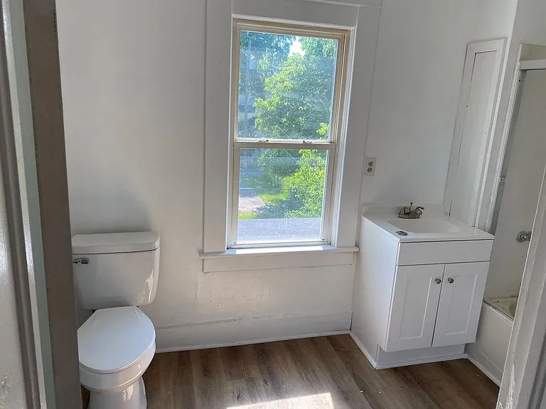 708 N Mulberry St — Photo 10